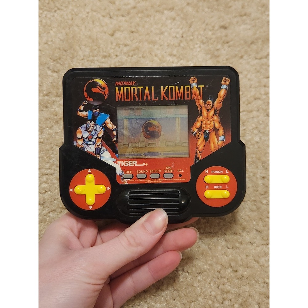 Tiger Midway Mortal Kombat Portable Handheld - WoRKS! 1988